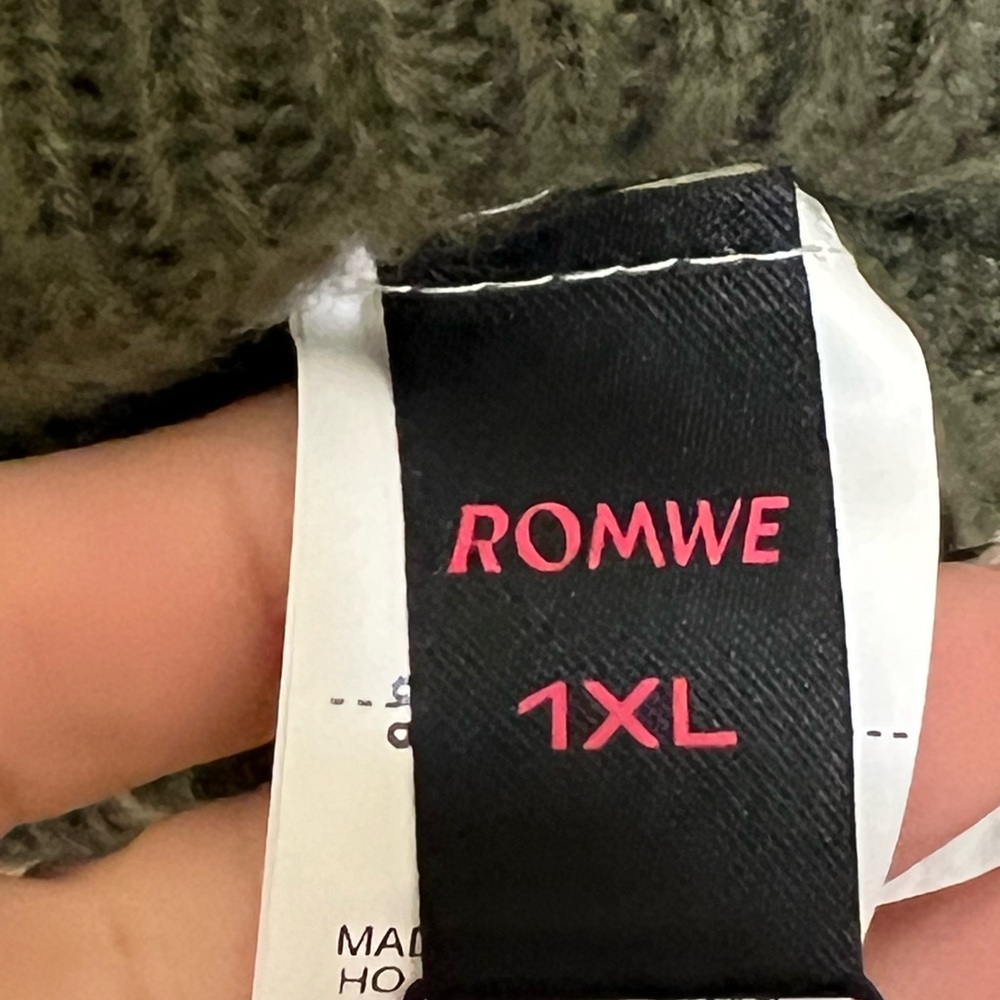 ROMWE NWT Forest Green Woodland Embroidered Sweater - Picture 4 of 7